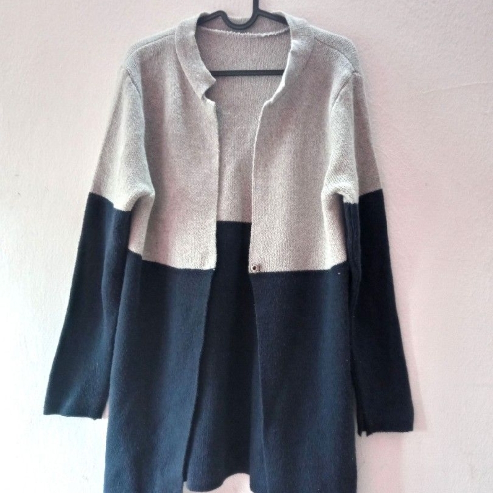 Two-Tone Gray and Black Women's Sweater